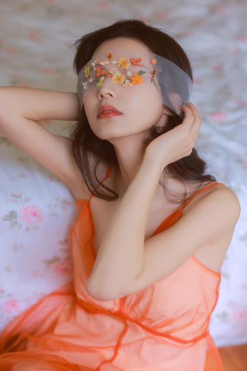日日摸夜夜添狠狠摸